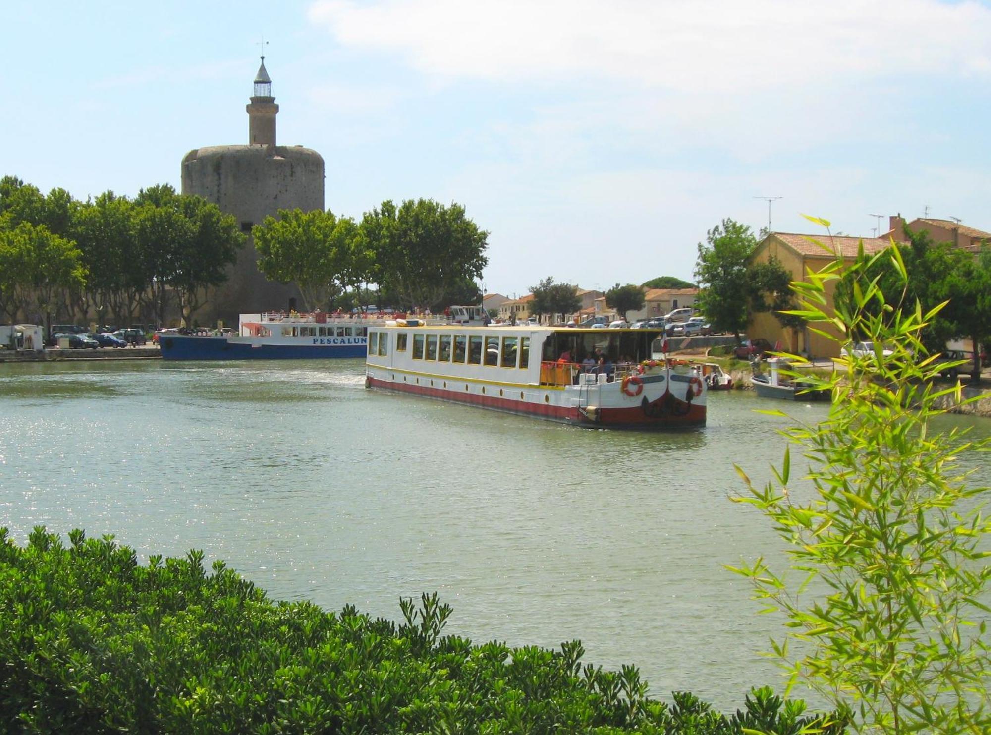 Hotel Bateau Le Phenicien Aigues-Mortes Exterior foto